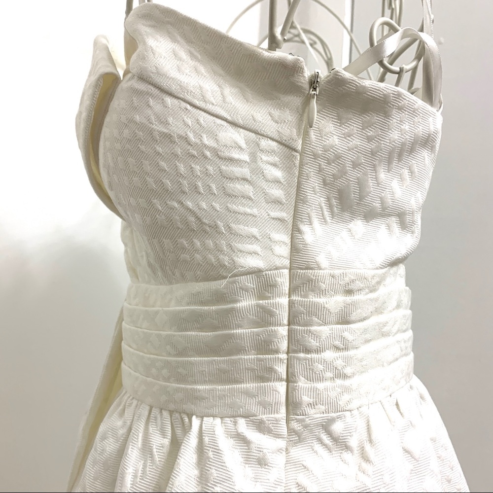 Max And Cleo White strapless Bow A line dress Sz 2 - Picture 9 of 16